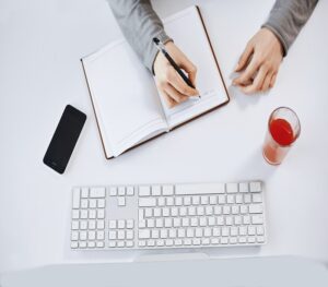 How to Write for an Online Audience: Simple yet Powerful Tips